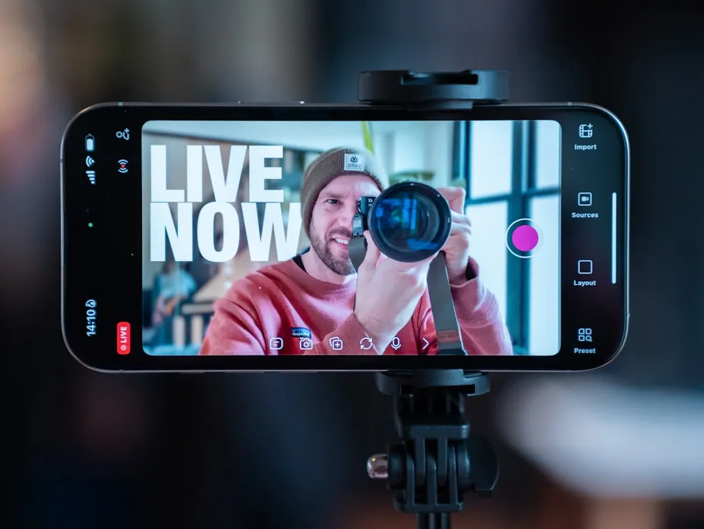 Creator running a LIVE shopping session to sell products on TikTok Shop